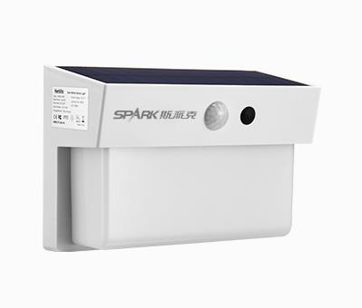 Caratteristiche delle prestazioni della lampada a parete intelligente a LED s...